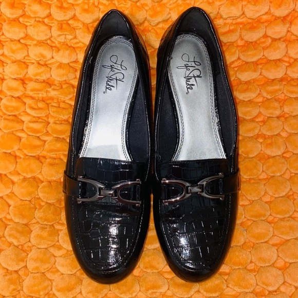 Life Stide black faux, Loafers Slip On Pointed
Toe Shoes WomenSz 8 - Picture 5 of 6